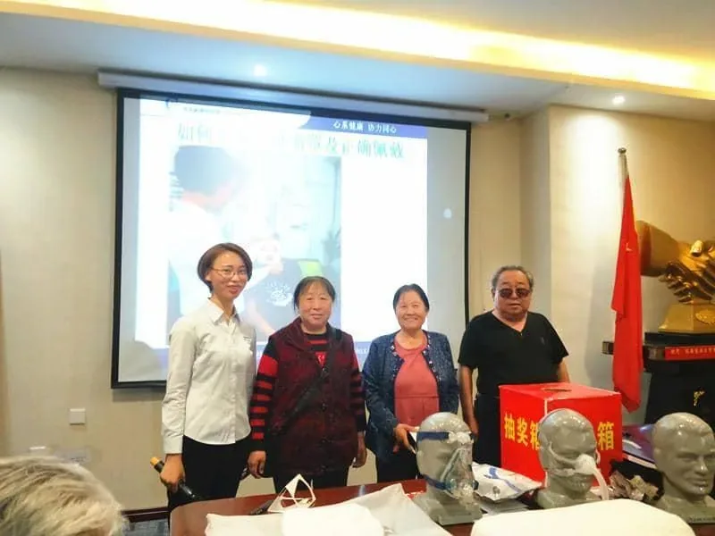 老人打鼾别当 “睡得香”！老年呼吸机使用全指南，安全舒适少走弯路